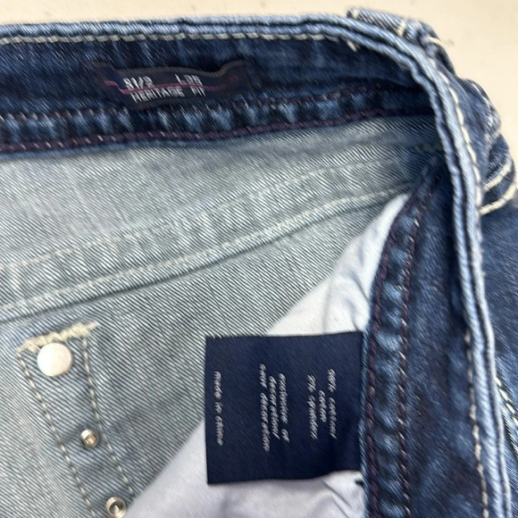 Vigoss Womens Chelsea Heritage Capri Jeans Embroidered Gems 1/2 - Picture 12 of 16